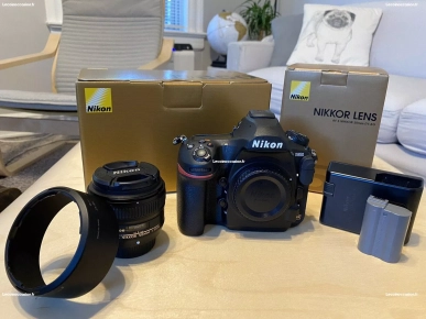 Appareil Photo Numérique Nikon D850 avec un objectif Nikkor 50mm
