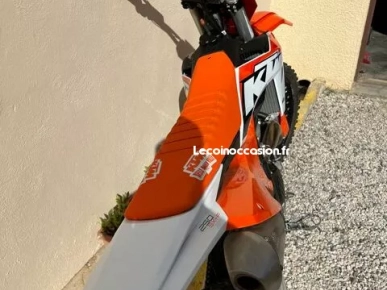 Moto KTM 250 cm3