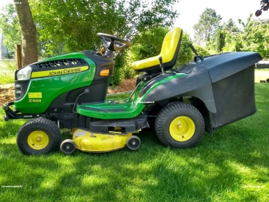 Tracteur de pelouse John Deere X155R