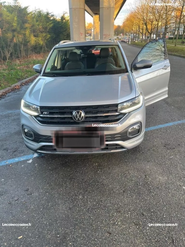Volkswagen T-Cross 110ch tout-terrain, gris foncé, 6 cv, 5 portes